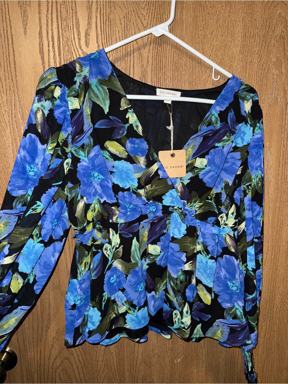 Blu pepper blouse